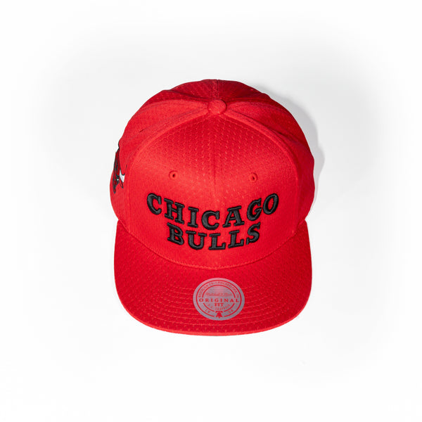 GORRA MITCHELL & NESS NBA MESHED UP SNAPBACK BULLS AJUSTABLE